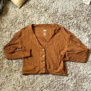 Brown cardigan with buttons